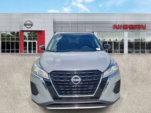 Certified 2023 Nissan Kicks SV FWD image 7