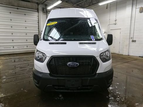 Used 2024 Ford Transit 250 148 High Roof RWD image 4