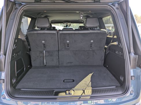 New 2026 Jeep Grand Wagoneer 4WD image 25