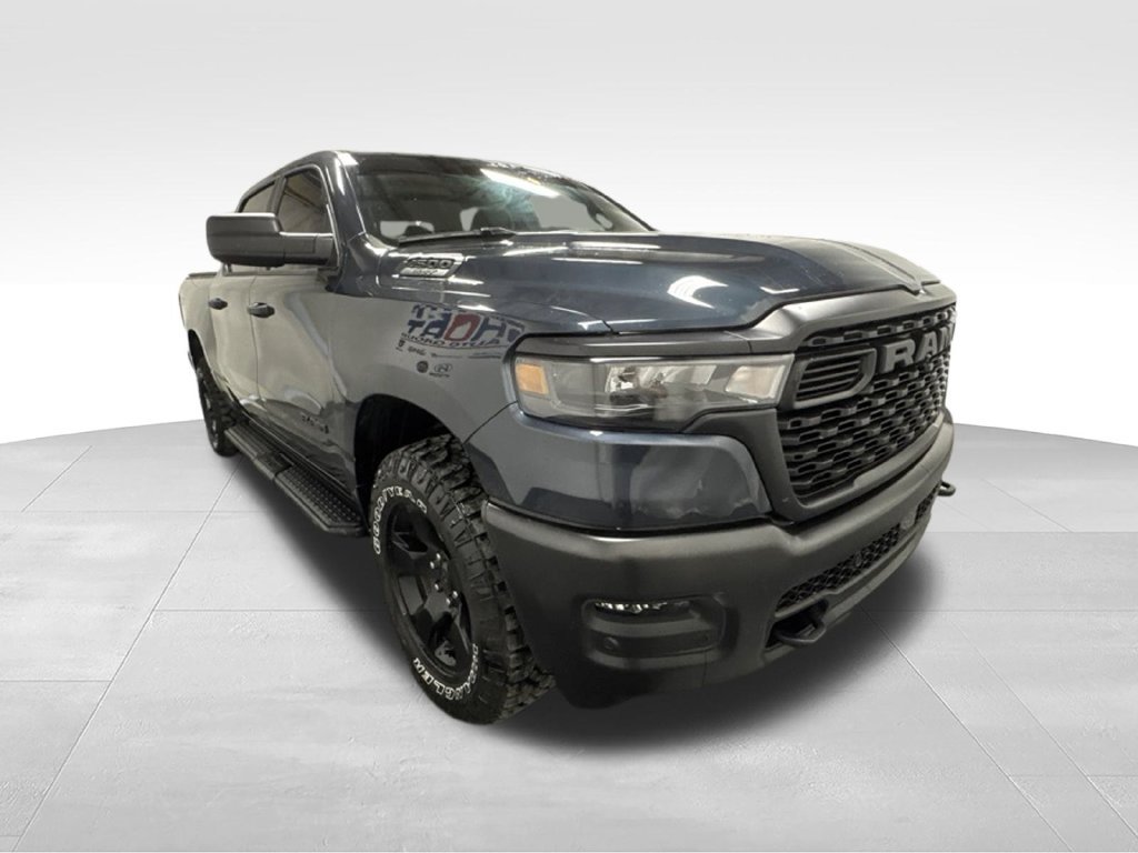Used 2025 RAM 1500 Warlock AWD/4WD image 5