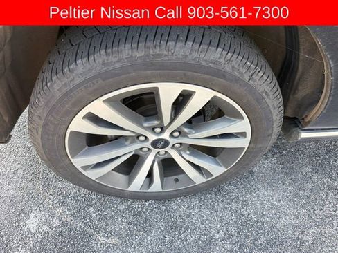 Used 2021 Ford Expedition Limited RWD image 8
