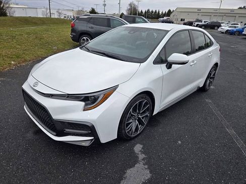 Used 2022 Toyota Corolla SE FWD image 1
