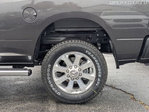 New 2026 RAM 2500 Big Horn AWD/4WD image 13