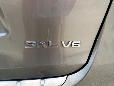 Used 2016 Kia Sorento SX w/ SXL Technology Package FWD image 10