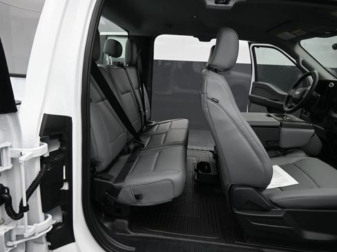 New 2026 Ford F350 XL w/ XL Chrome Package image 16