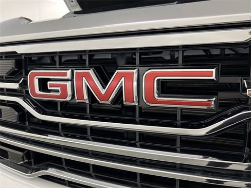 Certified 2025 GMC Sierra 1500 SLT image 31