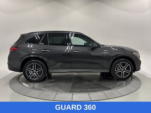 Certified 2025 Mercedes-Benz GLC 300 image 8