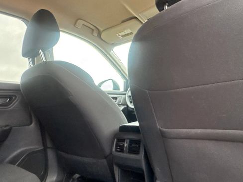 Used 2024 Nissan Rogue S AWD/4WD image 31