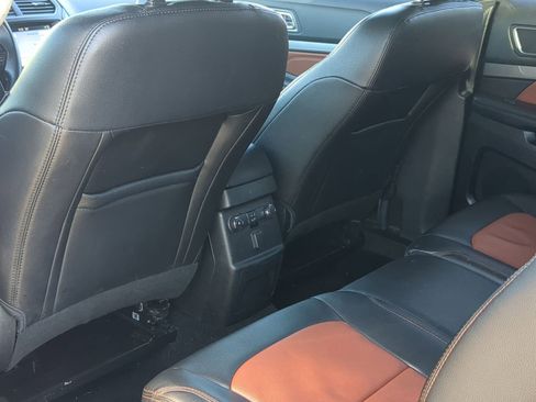 Used 2019 Ford Explorer XLT w/ Equipment Group 202A image 24