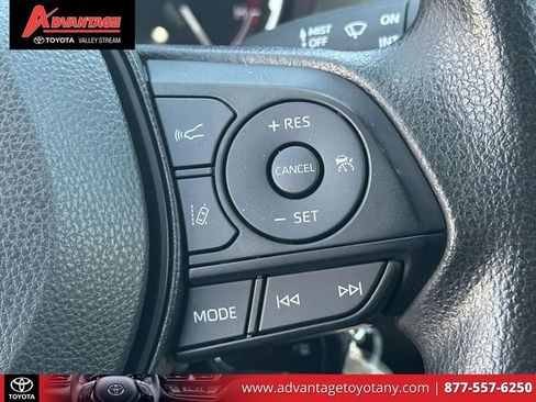 Used 2023 Toyota RAV4 LE AWD/4WD image 27