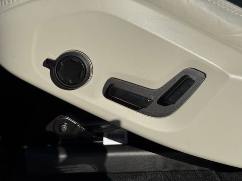 Used 2024 Volvo XC90 B6 Ultimate image 33