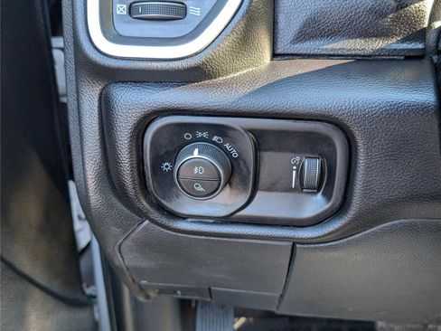 Used 2024 RAM 2500 Big Horn image 19