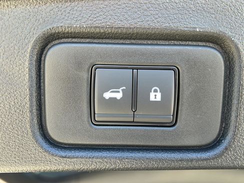 New 2026 Nissan Pathfinder SV AWD/4WD image 13