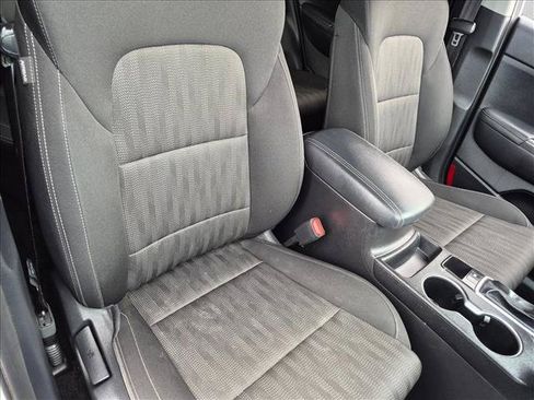 Used 2019 Kia Sportage LX FWD image 17