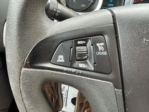 Used 2017 Chevrolet Equinox LS AWD/4WD image 18