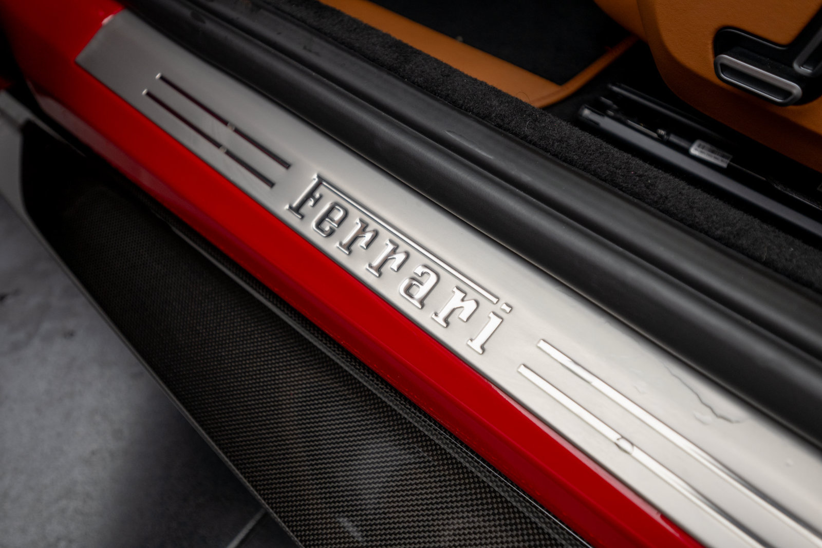 Used 2022 Ferrari Roma RWD image 17