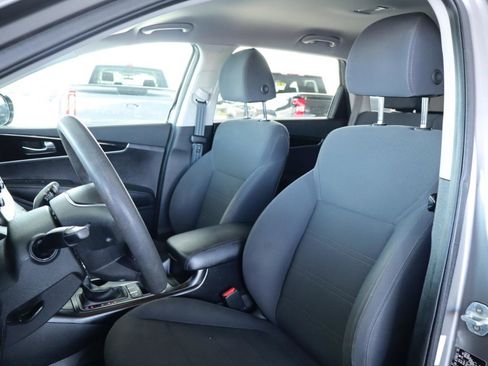 Used 2019 Kia Sorento FWD V6 image 16