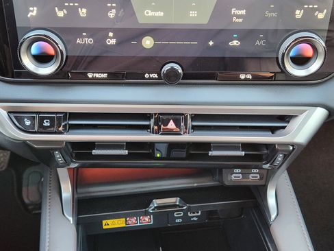 New 2026 Lexus RX 450h 450h+ Luxury image 13