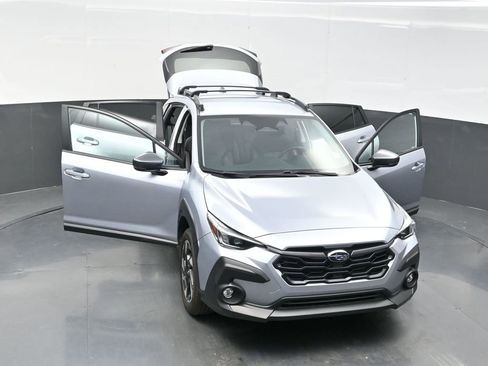 Used 2024 Subaru Crosstrek 2.5i Limited image 40