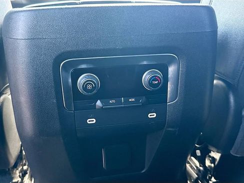 Used 2023 Chevrolet Tahoe LT image 28