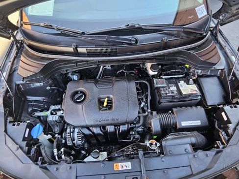 Used 2023 Kia Soul LX image 10