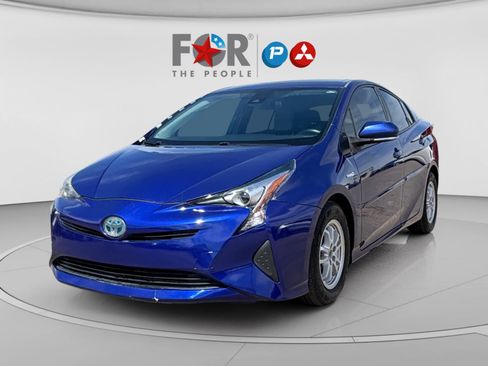 Used 2017 Toyota Prius Two w/ Carpet Mat Package FWD image 1