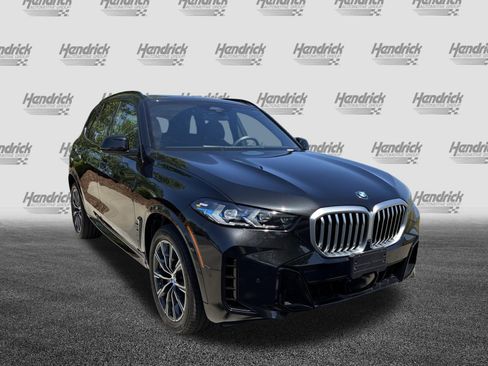 Certified 2026 BMW X5 xDrive40i w/ M Sport Package AWD/4WD image 2