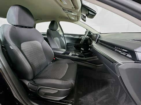 Used 2025 Kia K5 LXS FWD image 30