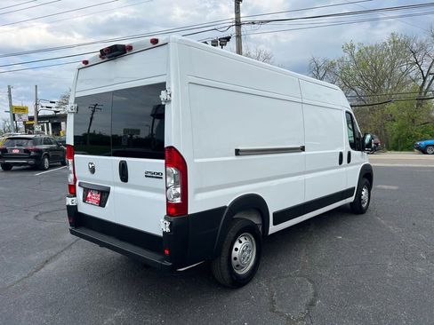 Used 2023 RAM ProMaster 2500 image 6