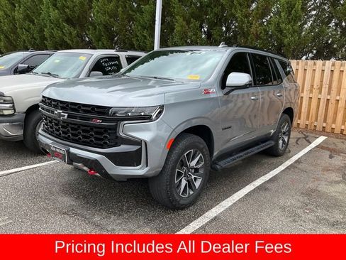 Used 2023 Chevrolet Tahoe Z71 w/ Luxury Package AWD/4WD image 3