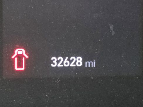 Used 2025 RAM ProMaster 2500 w/ Convenience Group image 14