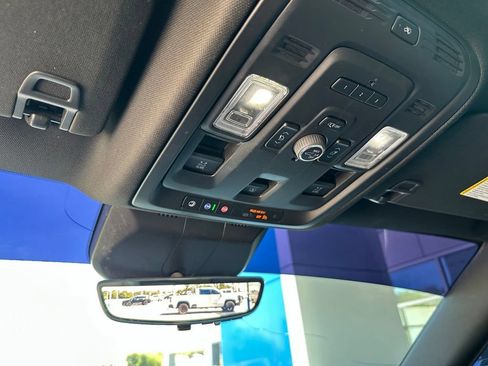 Used 2023 Cadillac Escalade Premium Luxury w/ LPO, Illumination Package RWD image 41