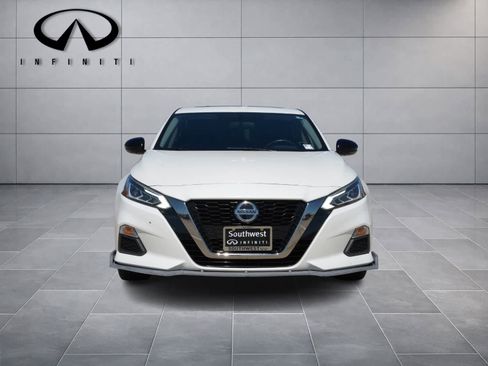 Used 2019 Nissan Altima 2.5 SR w/ SR Premium Package image 2