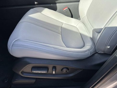 Used 2023 Honda Pilot EX-L image 16