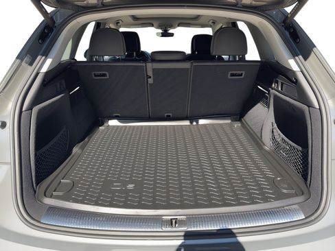 Used 2023 Audi Q5 e Premium image 13