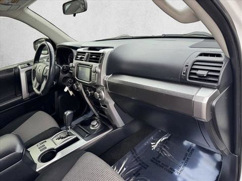 Used 2019 Toyota 4Runner SR5 AWD/4WD image 19