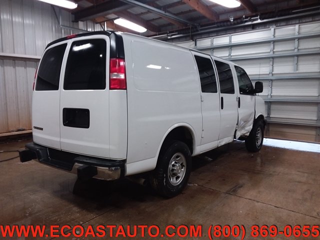 Used 2019 Chevrolet Express 2500 w/ Driver Convenience Package RWD image 2