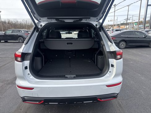 Used 2023 Mitsubishi Outlander Ralliart image 5