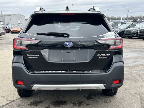Used 2023 Subaru Outback Touring image 6