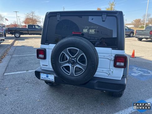 Used 2023 Jeep Wrangler Sport S image 28