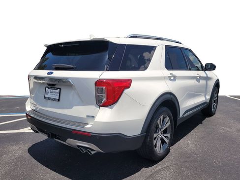 Used 2020 Ford Explorer Platinum w/ Premium Technology Package AWD/4WD image 3