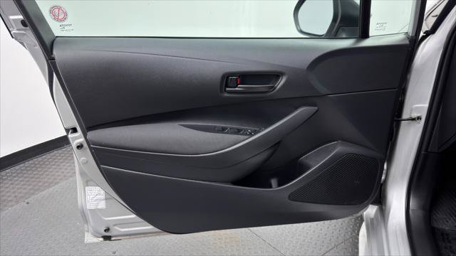 Used 2025 Toyota Corolla LE FWD image 13