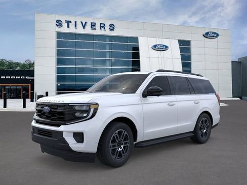 New 2026 Ford Expedition Active RWD image 2