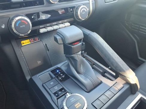 New 2026 Toyota Tacoma TRD Sport w/ TRD Sport Upgrade Package AWD/4WD image 12