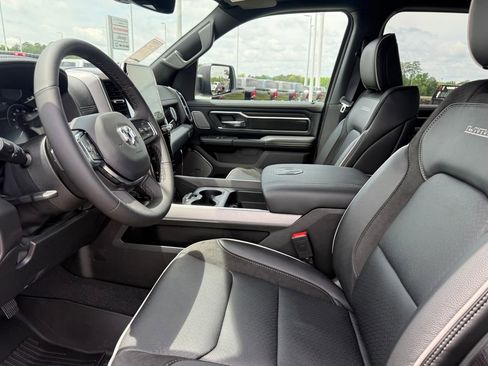 New 2026 RAM 1500 Laramie AWD/4WD image 5