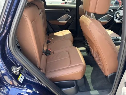 Used 2022 Audi Q3 2.0T Premium w/ Convenience Package AWD/4WD image 11