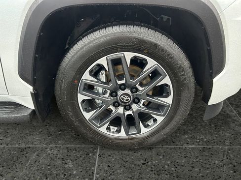 Used 2025 Toyota Sequoia Limited image 10