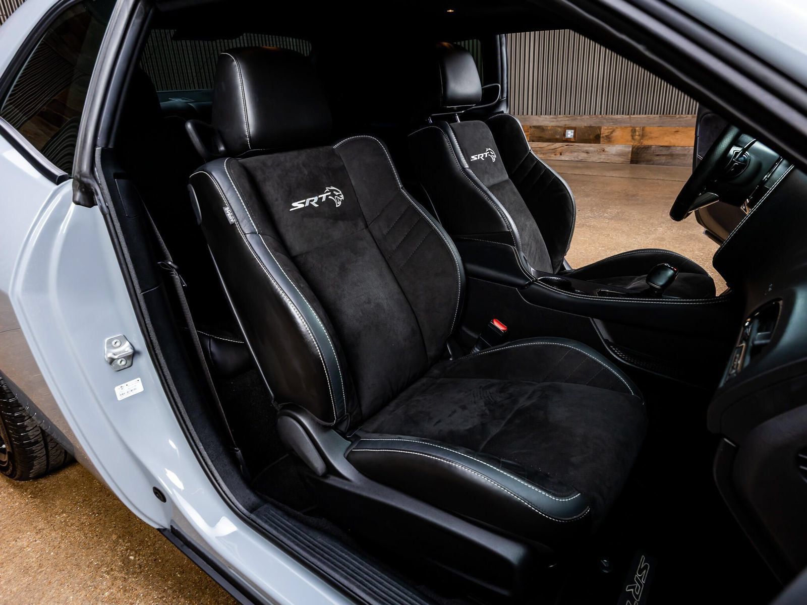 Used 2022 Dodge Challenger SRT Hellcat Redeye RWD image 27