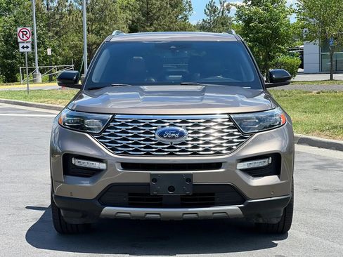 Used 2021 Ford Explorer Platinum w/ Equipment Group 601A AWD/4WD image 8