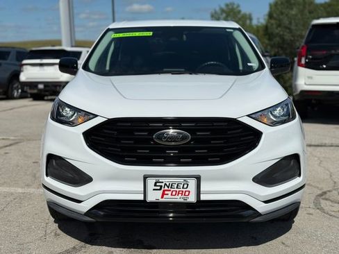 Used 2022 Ford Edge SE w/ Black Appearance Package image 2